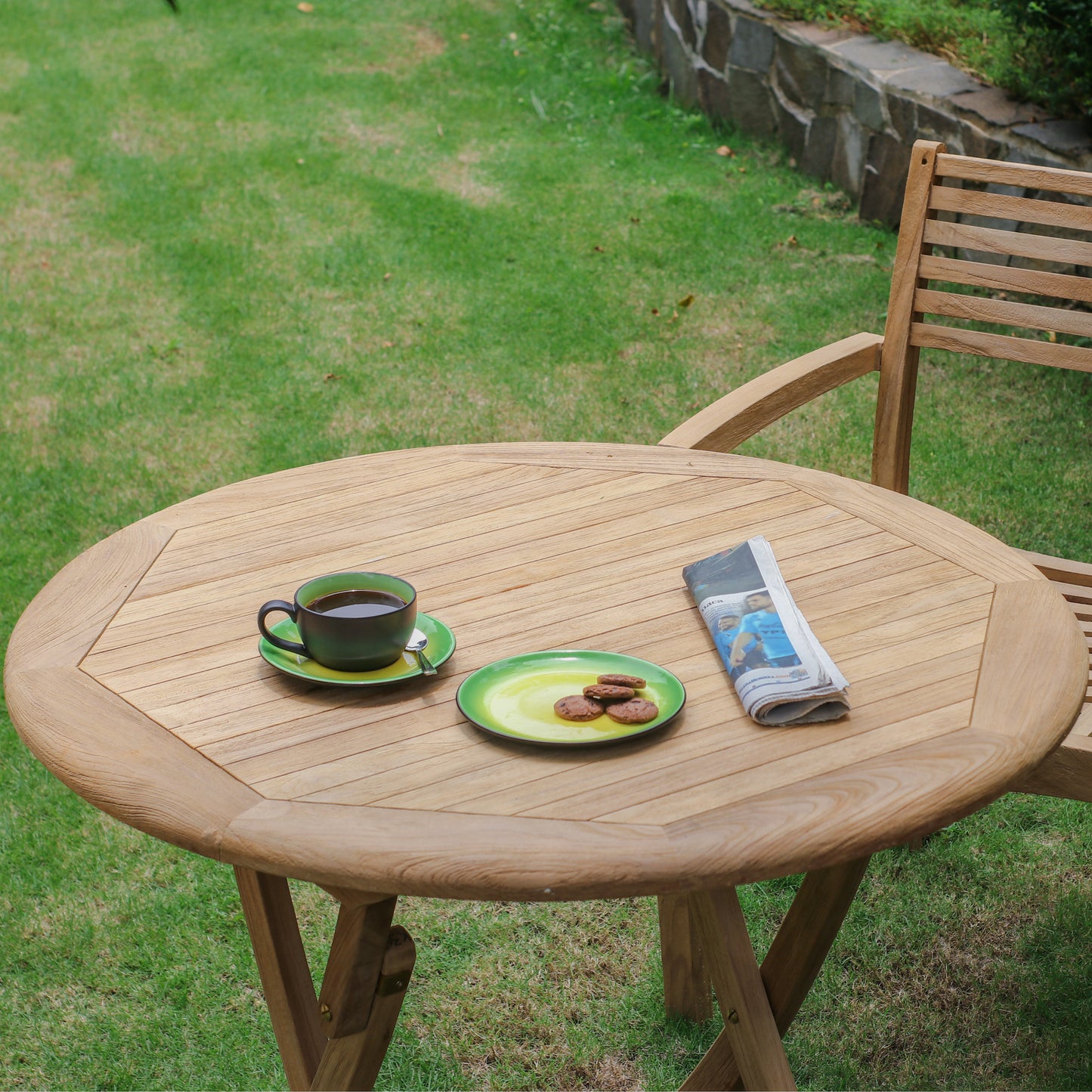 Gartentisch >Karimata< klappbar 70cm rund - Premium Teak