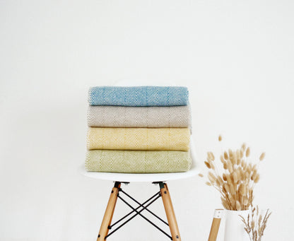 Kuscheldecke >Finn< aus Bio-Baumwolle von Riema - versch. Farben