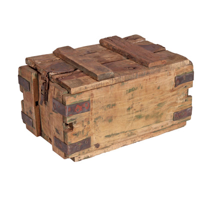 Munitionskiste aus Altholz – Vintage Holzkiste aus Indien Unikat